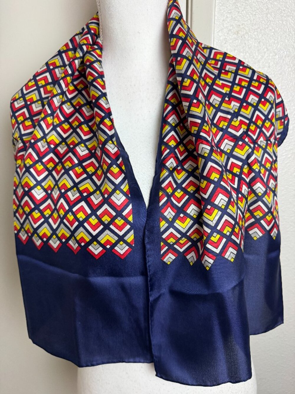 Glentey 100% Silk Made in Japan Hand Rolled Geometric Pattern